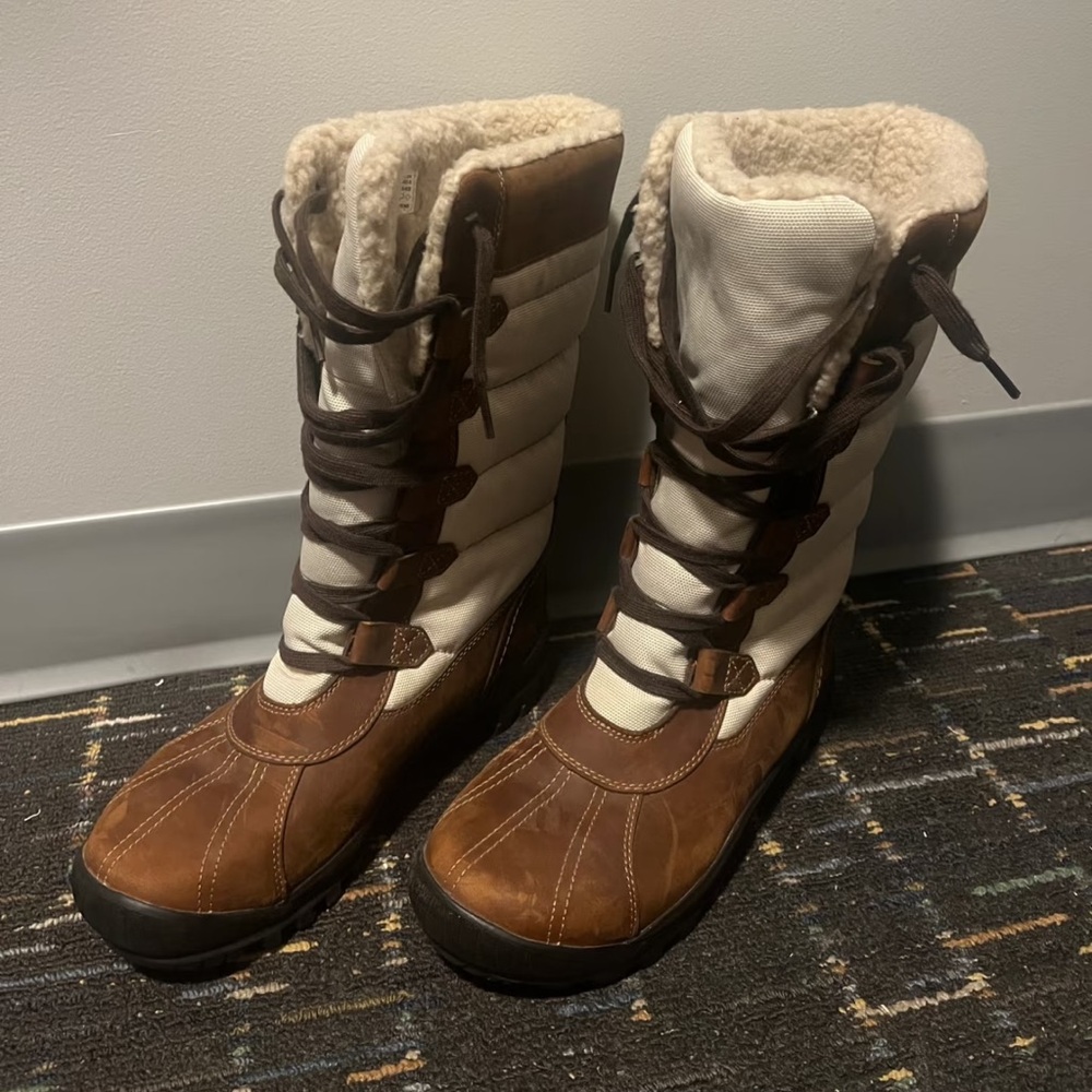 Timberland Brown and Cream Winter Boots with Fur Lining